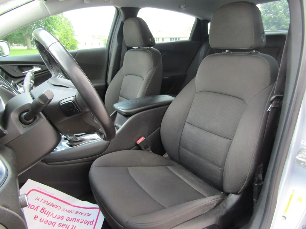 Used 2018 Blue Chevrolet LT image 15