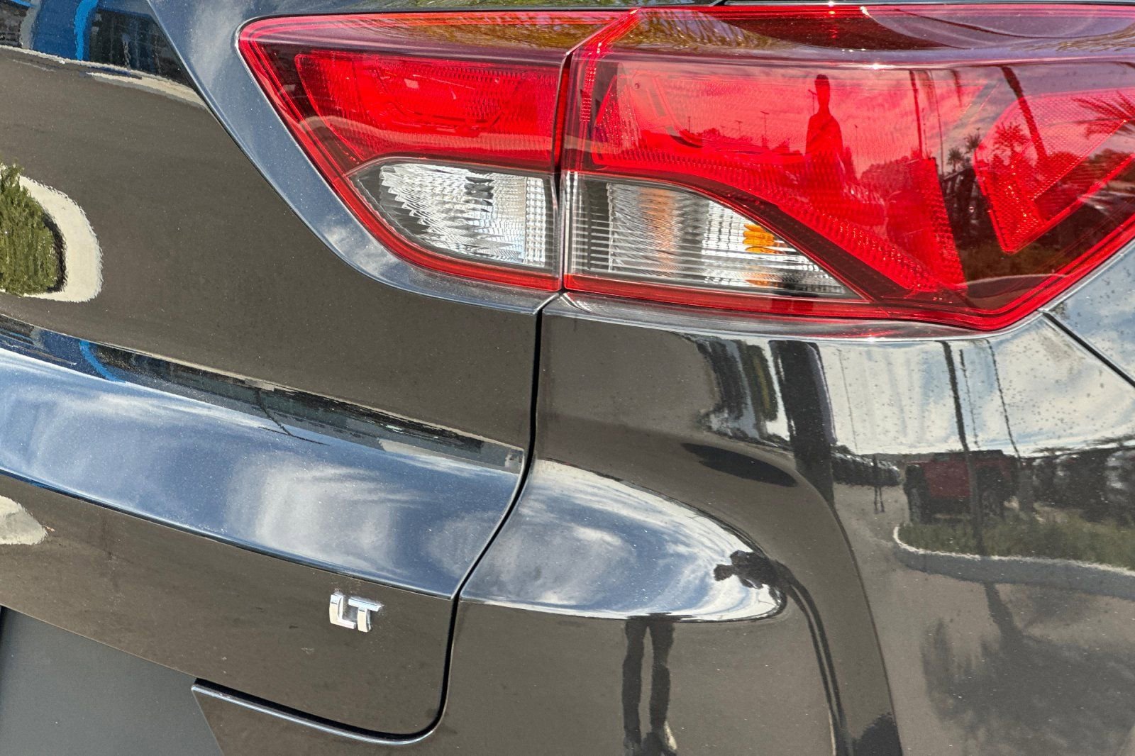 Used 2023 Mosaic Black Metallic Chevrolet LT image 36