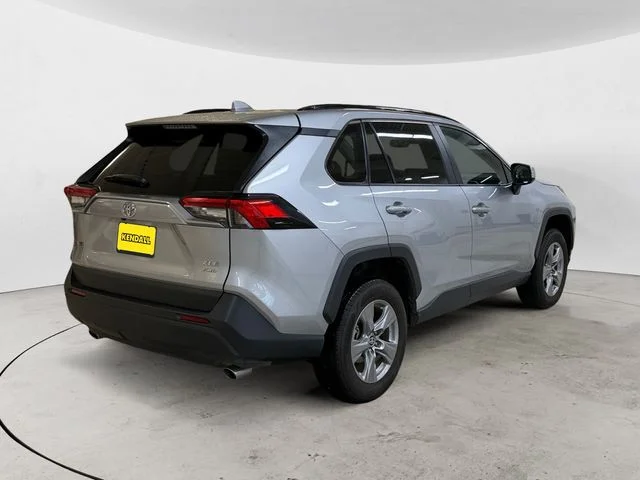 Used 2025 Silver Toyota XLE image 5