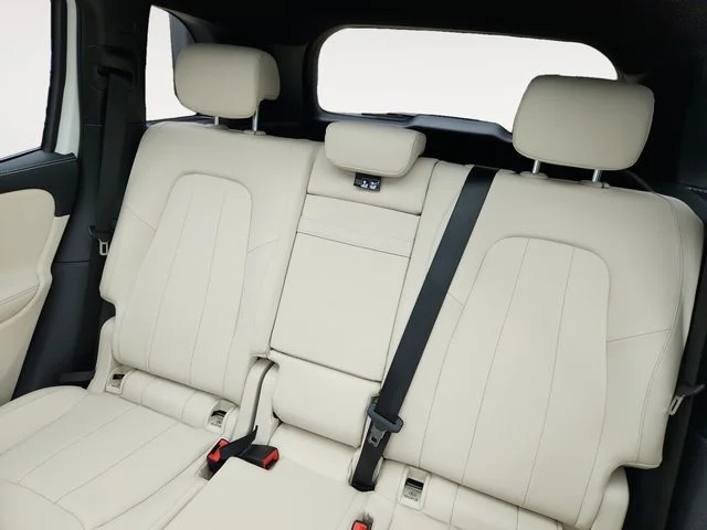 Certified Used 2025 White Mercedes-Benz GLB 250 image 13