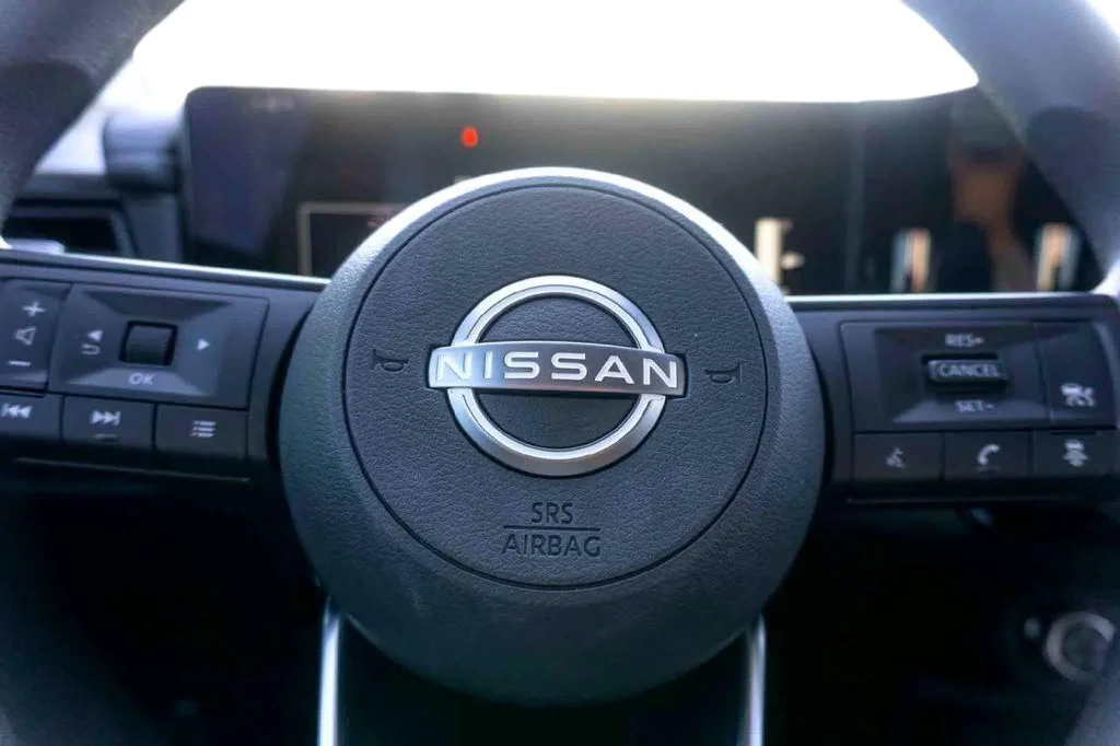 2025 Nissan Kicks S AWD - Photo 12