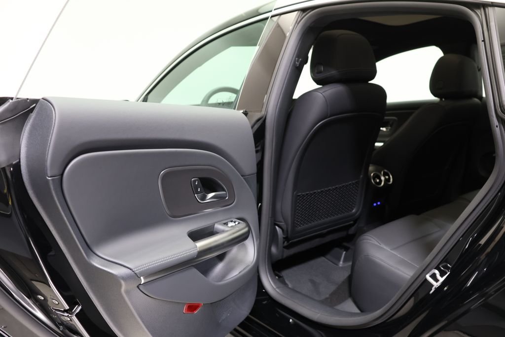 New 2027 Night Black Mercedes-Benz CLA 220 image 38