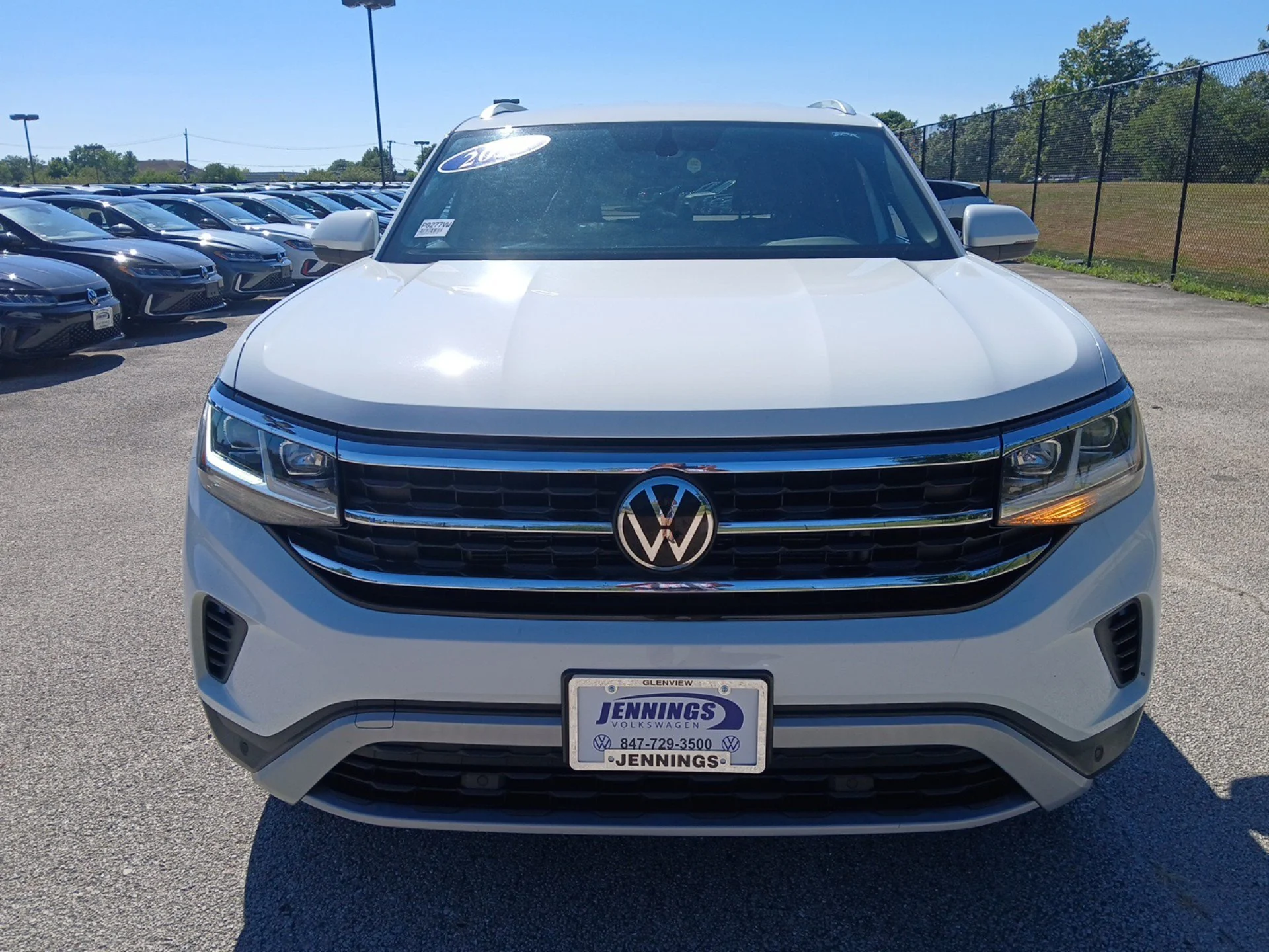 Used 2023 Pure White Volkswagen 2.0T SE w/Technology image 29
