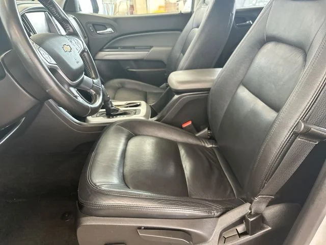 Used 2015 Silver Chevrolet LT image 15