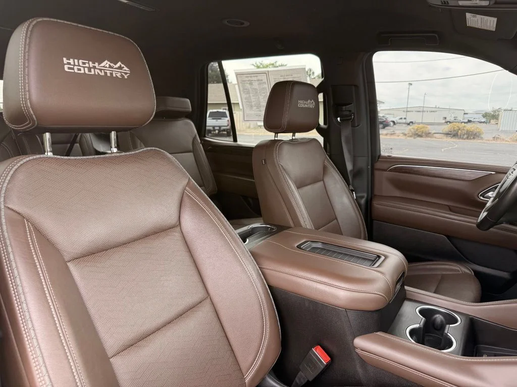 Used 2021 Pearl Chevrolet High Country image 20