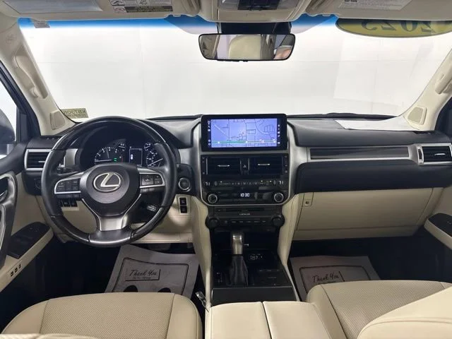Used 2023 White Lexus GX 460 Premium image 27