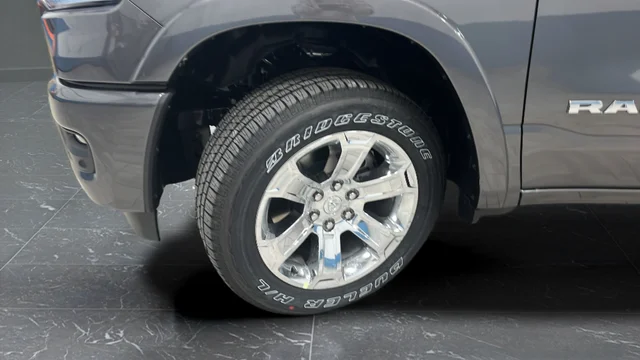 New 2026 Granite Crystal Metallic Clear-Coat Exterior Paint RAM Big Horn/Lone Star image 37