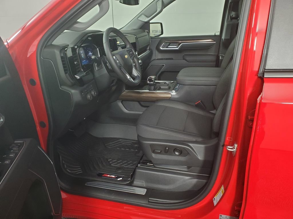 2026 Chevrolet Silverado 1500 LT - Photo 10