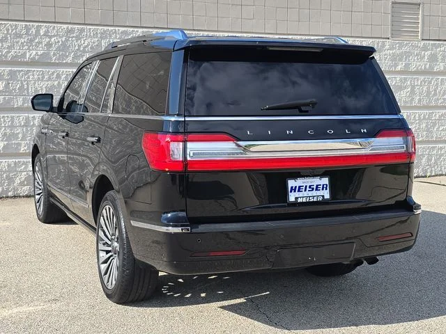 Used 2018 Black Velvet Lincoln Reserve image 11