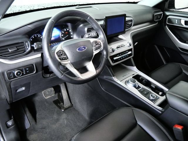 Certified Used 2023 Black Ford XLT image 3
