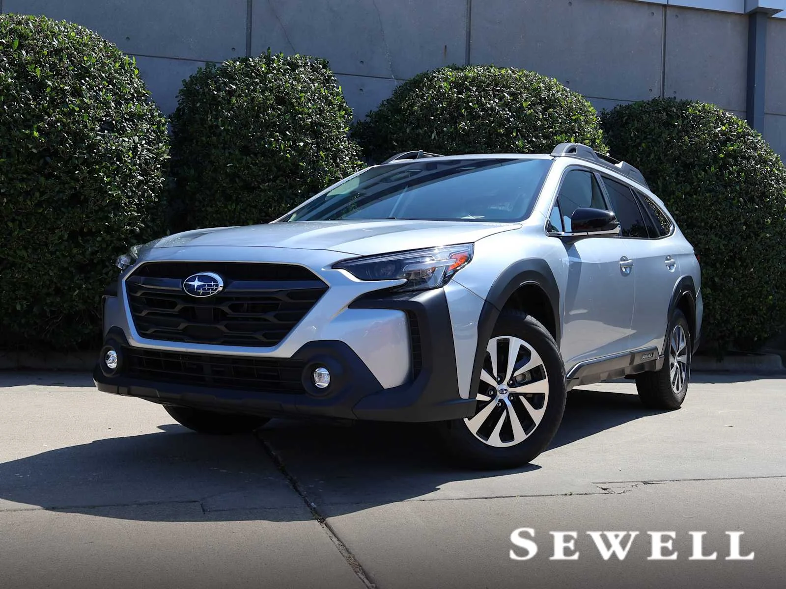 2025 Subaru Outback Premium's photo