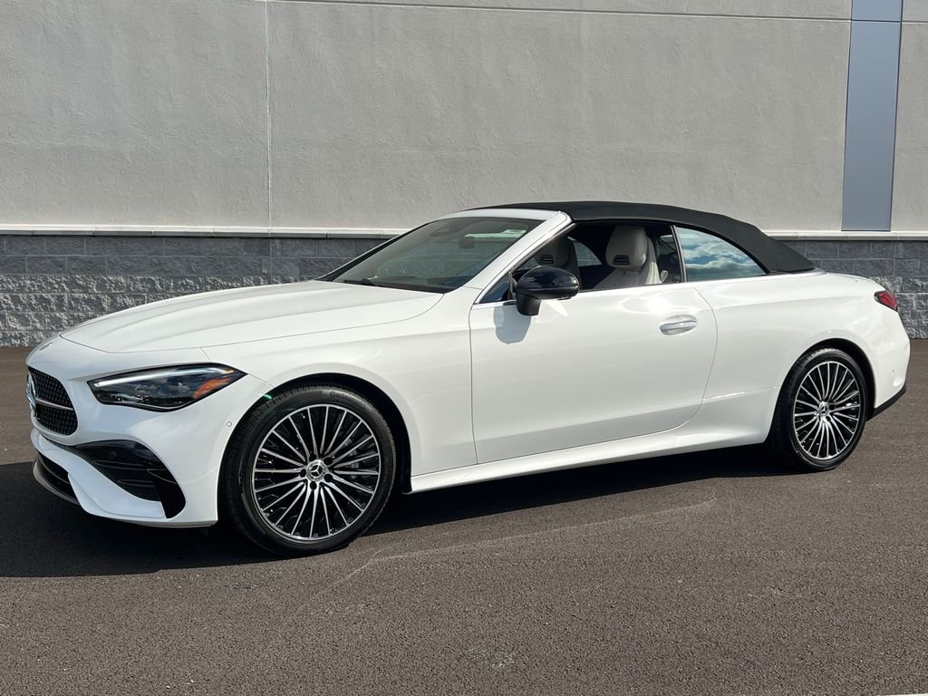 New 2026 Polar White Mercedes-Benz CLE 450 image 2