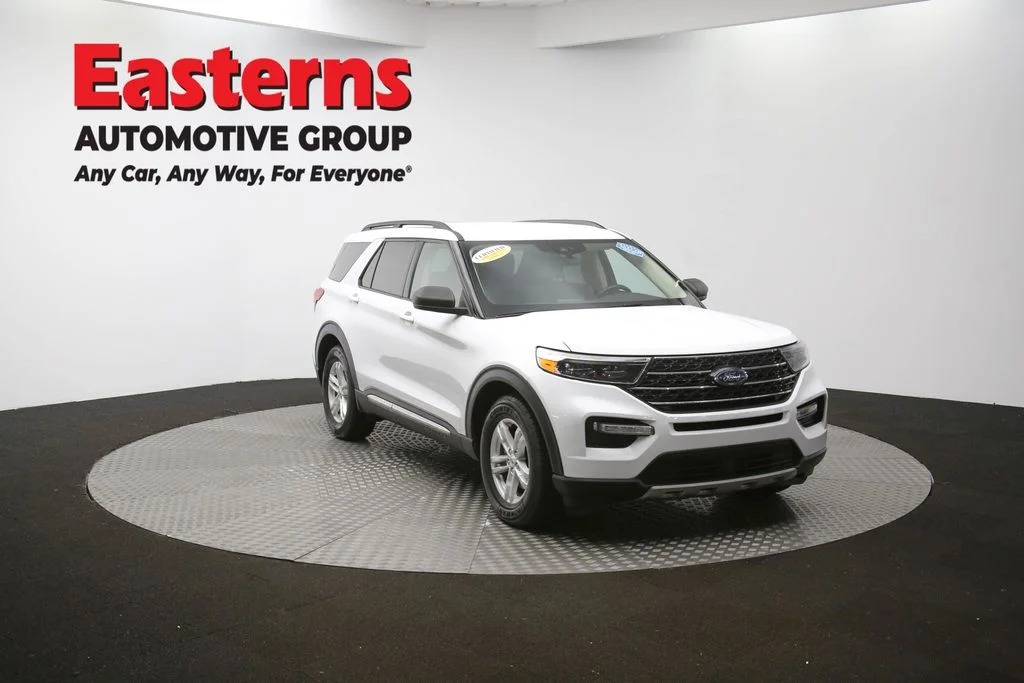 Used 2023 White Ford XLT image 48