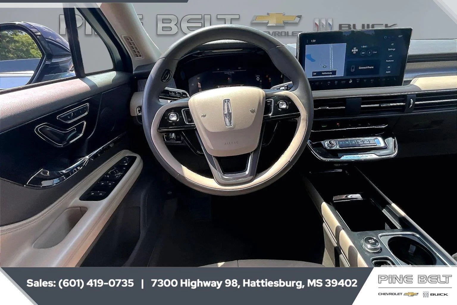 Used 2023 Whisper Blue Metallic Clearcoat Lincoln Standard image 5