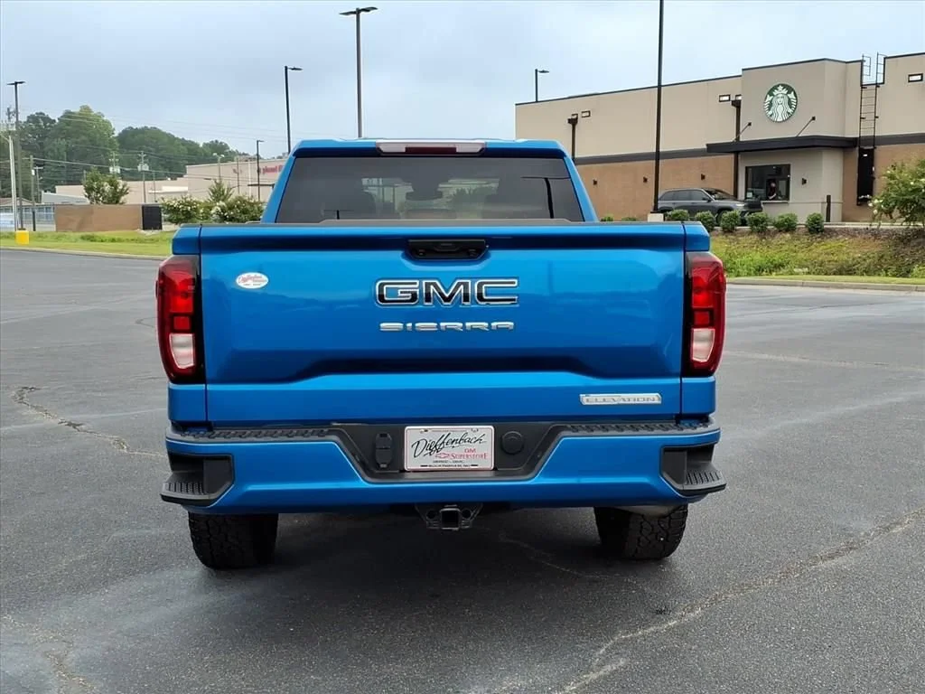 Used 2023 DYNAMIC BLUE METALLIC GMC Elevation image 19