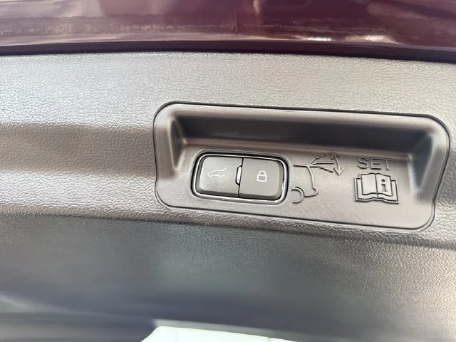 Used 2022 Red Ford XLT image 29