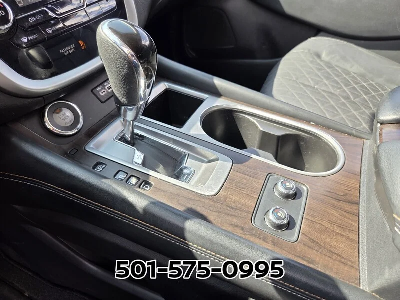 Used 2021 Scarlet NISSAN FWD PLATINUM image 27