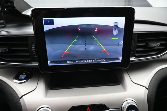 Used 2020 White Ford XLT image 3