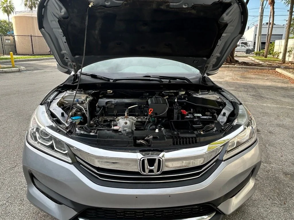 Used 2016 Gray Honda LX image 24