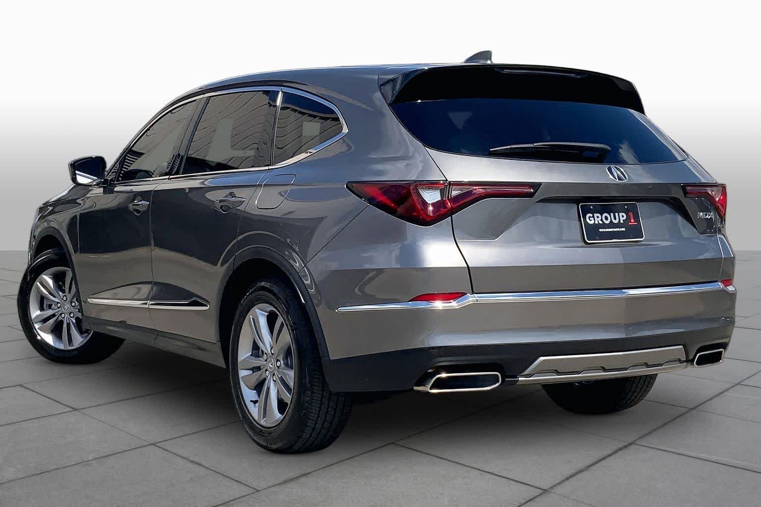 Used 2025 Liquid Carbon Metallic Acura  image 12