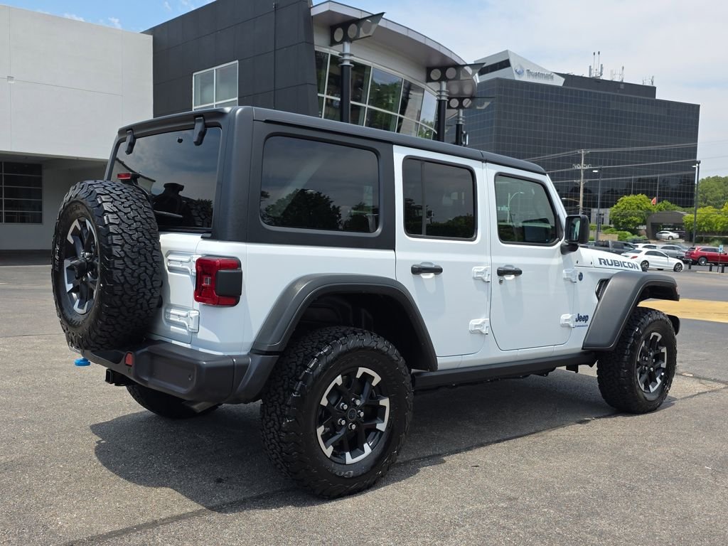 Used 2025 White/off-white Jeep Rubicon 4xe image 5