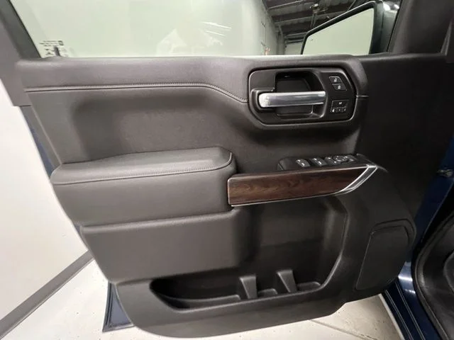 Used 2019 Blue GMC SLT image 22