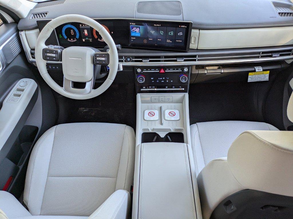New 2026 White Hyundai SE image 12