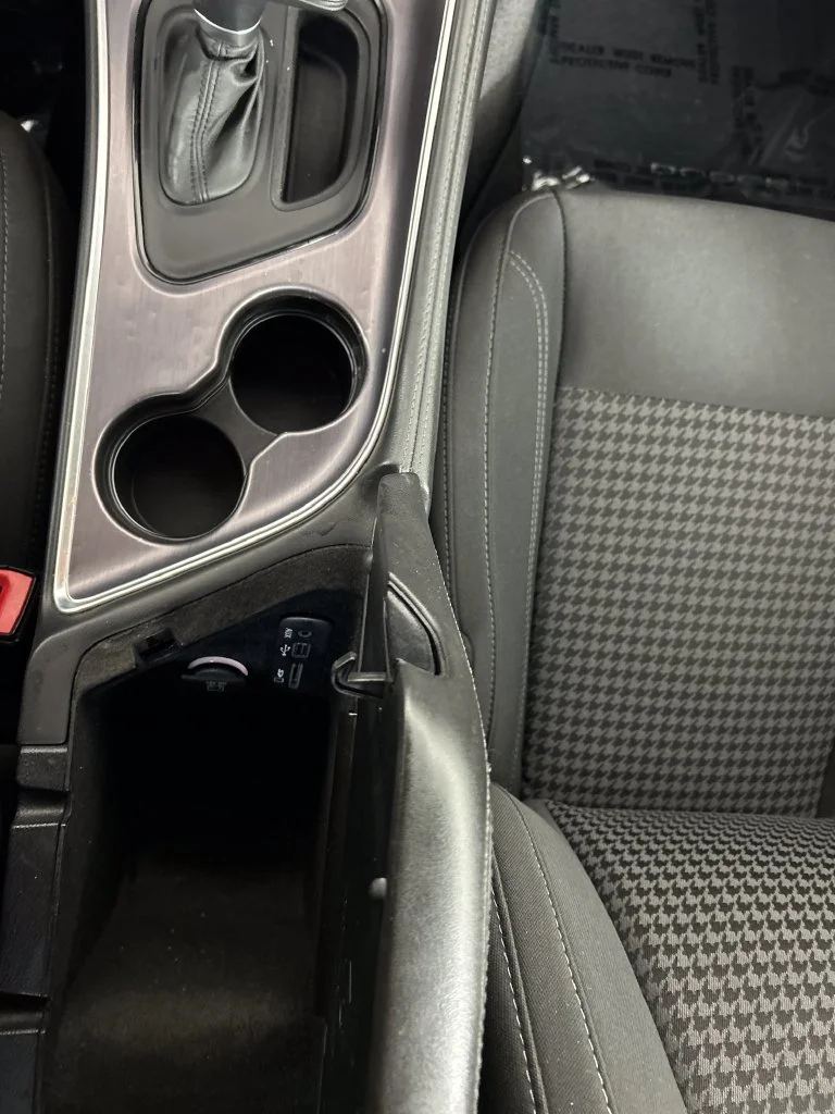 Used 2016 Blue Dodge SXT image 15