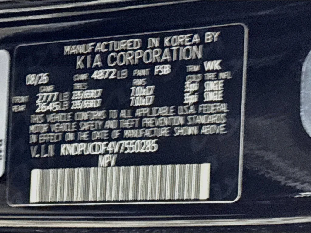 New 2027 Fusion Black Kia LX image 24