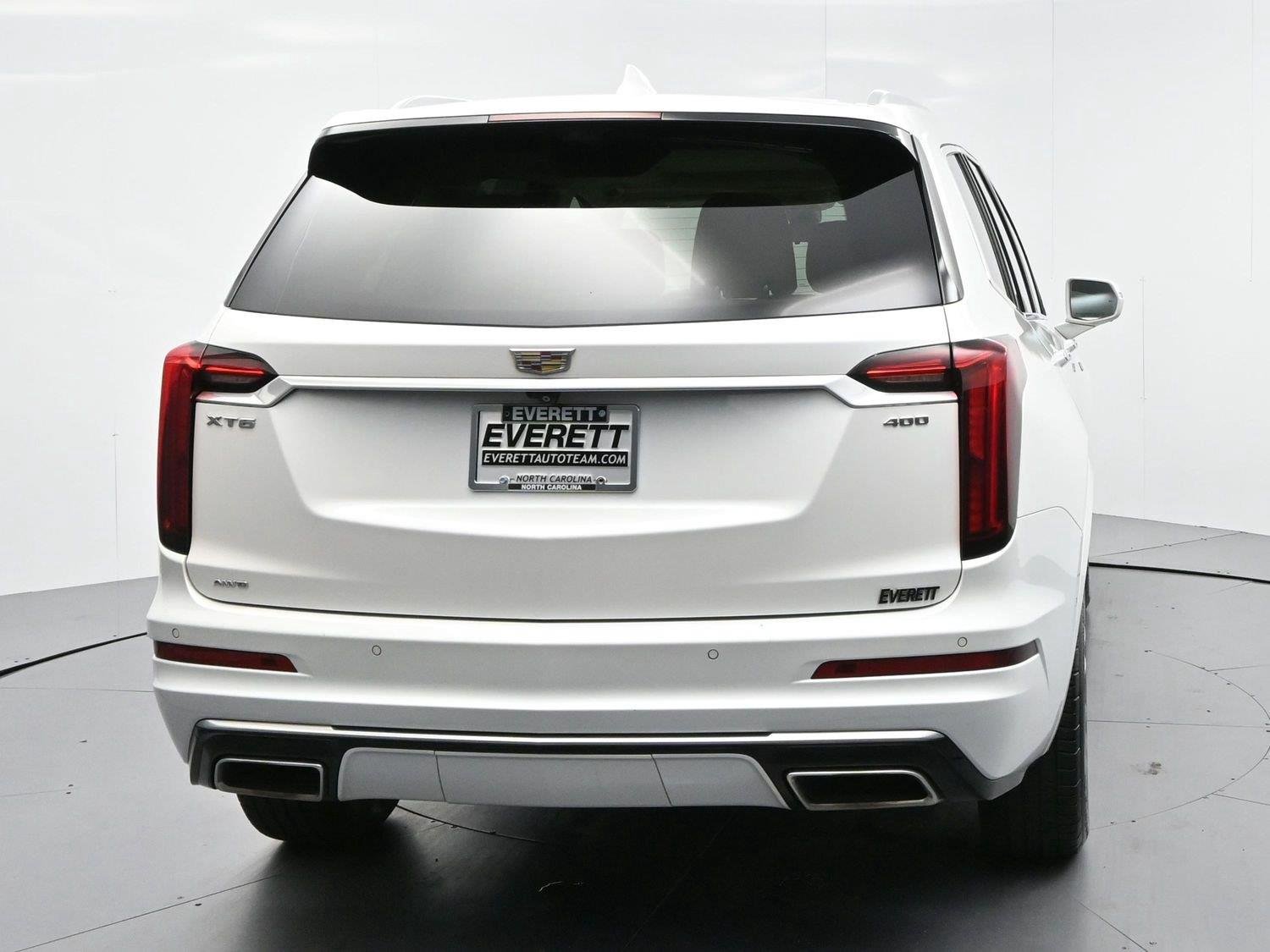 Used 2020 CRYSTAL WHITE TRICOAT Cadillac AWD Premium Luxury image 6