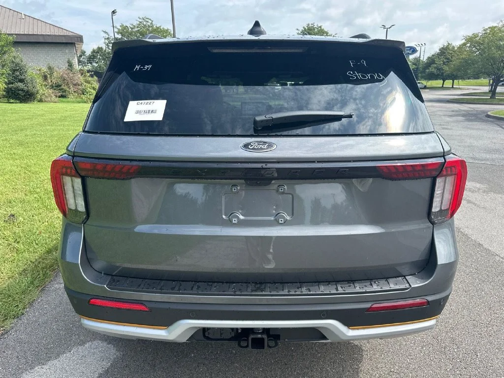 New 2026 Gray Ford Tremor image 10