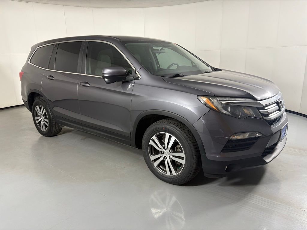 Used 2017 Silver Honda EX image 2