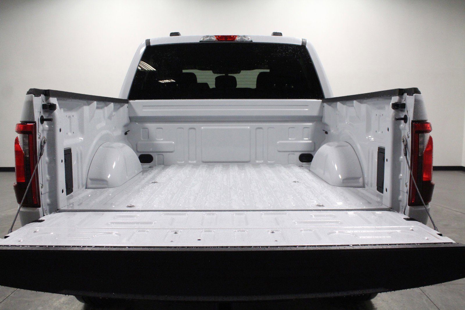 2025 Ford F-150 STX - Photo 14