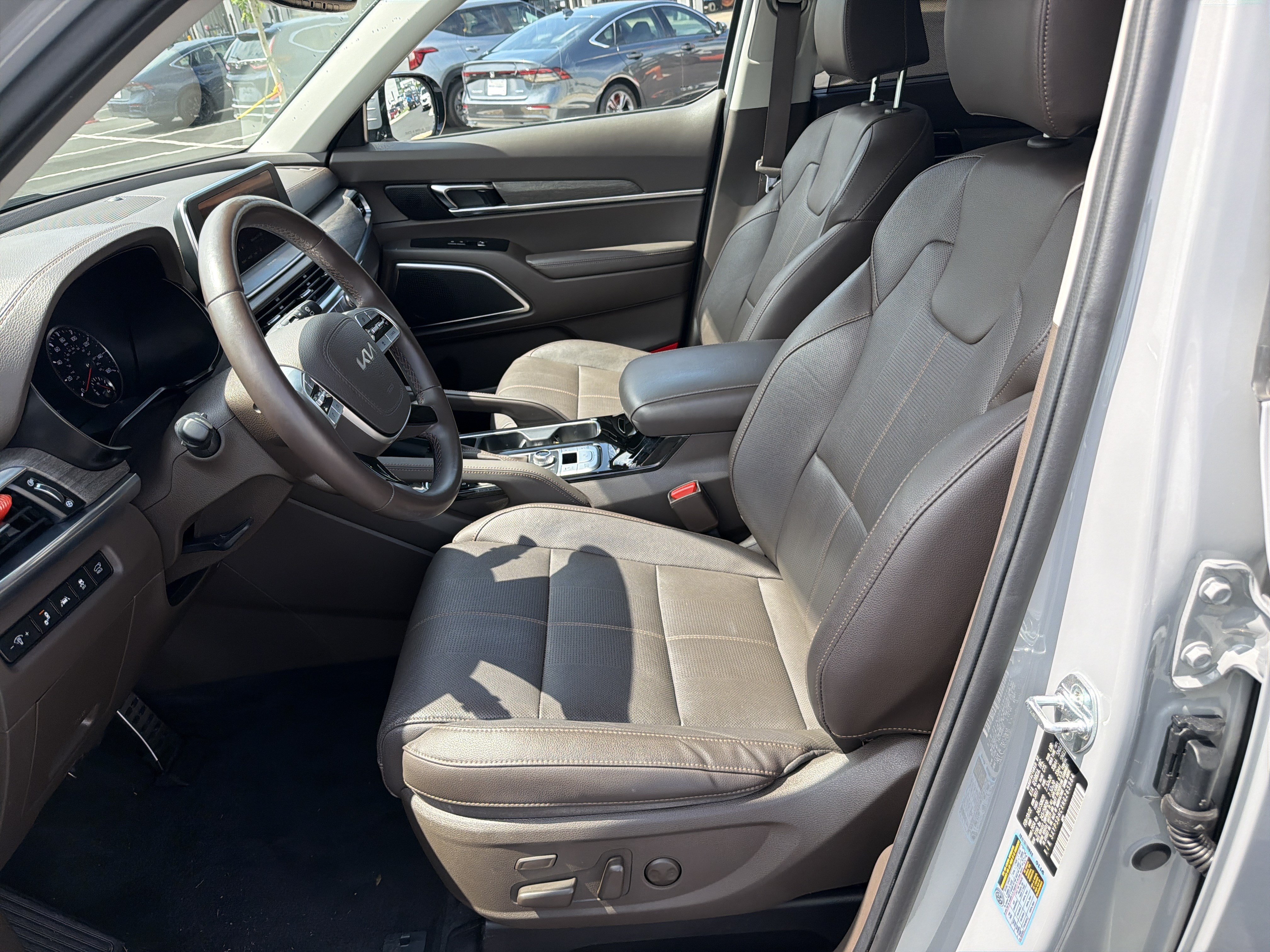 Certified Used 2022 Wolf Gray Kia SX image 9