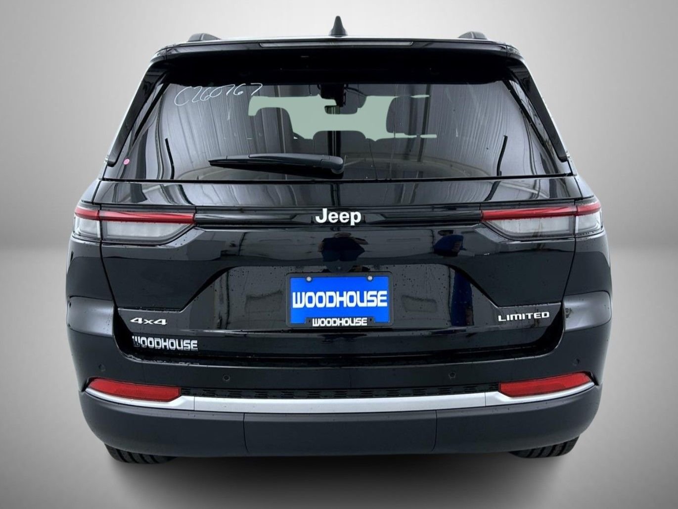 New 2026 Diamond Black Crystal Pearl-Coat Exterior Paint Jeep Limited image 6