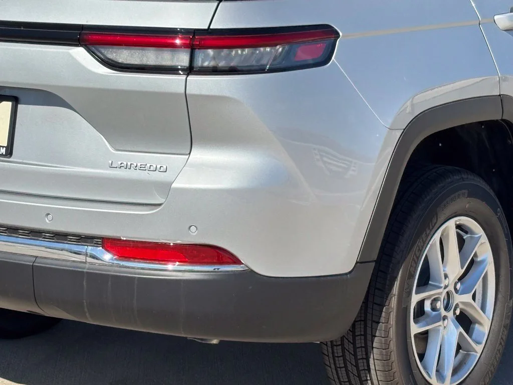 New 2026 Silver Jeep Laredo X image 4