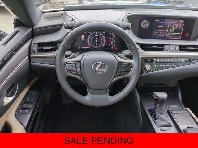 2021 Lexus ES 350 - Photo 15