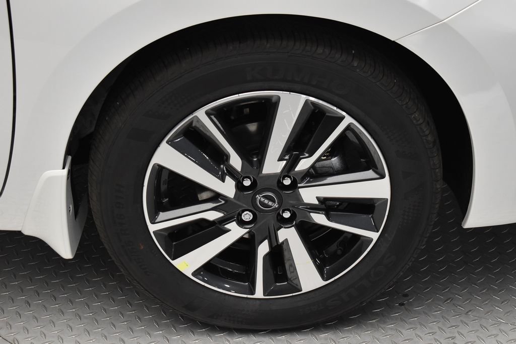 2025 Nissan Versa Sedan SV - Photo 34