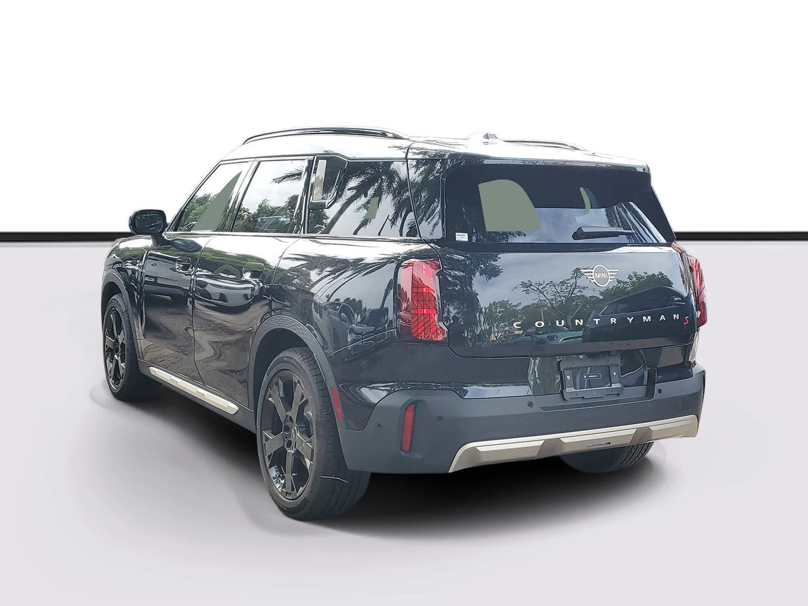 New 2027 Midnight Black MINI Iconic image 3