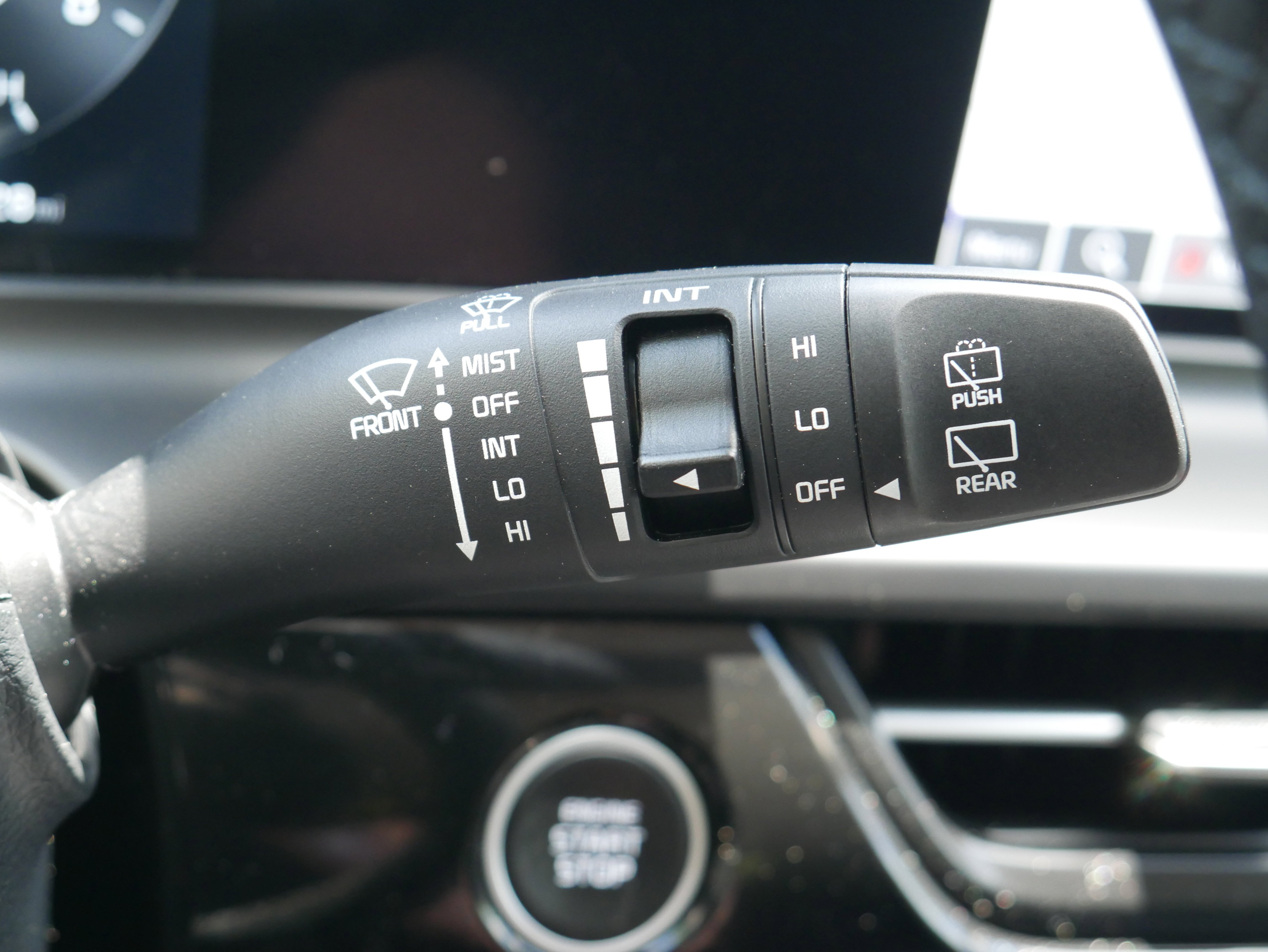 Used 2025 Neptune Blue Kia X-Line image 28