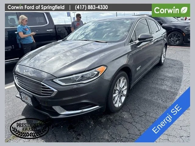 2018 Ford Fusion Plug-In Hybrid SE Luxury's photo