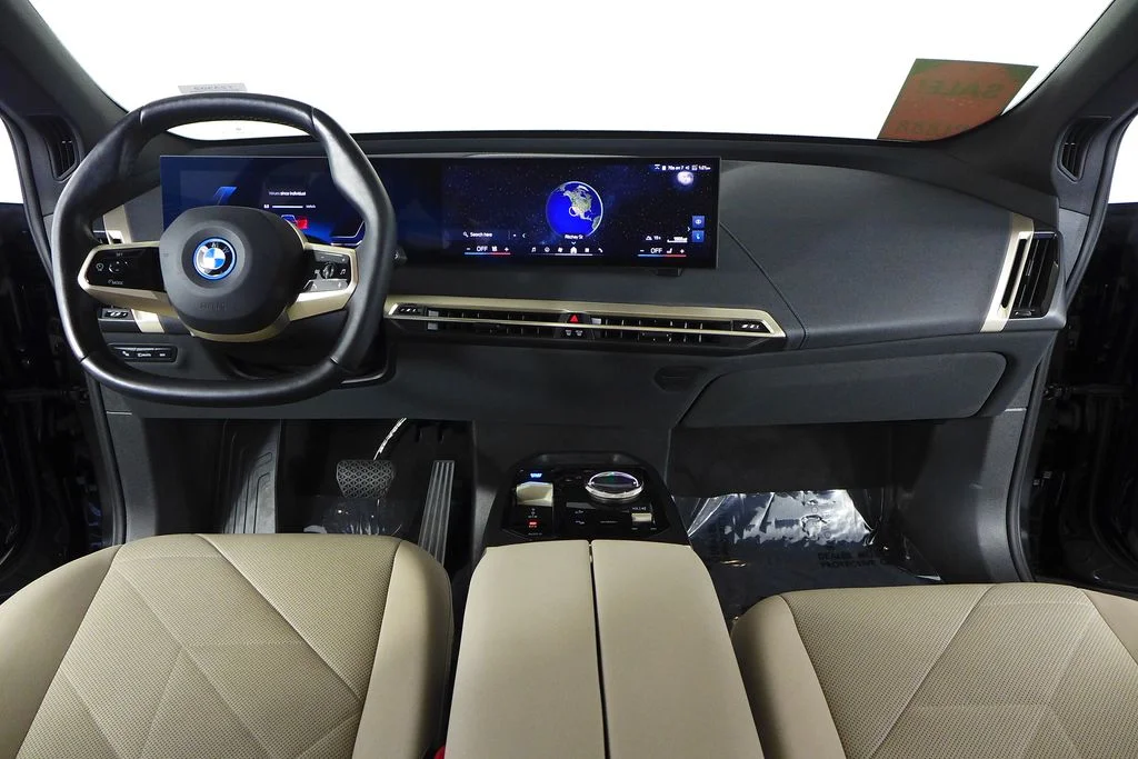 Used 2024 Black BMW xDrive50 image 23