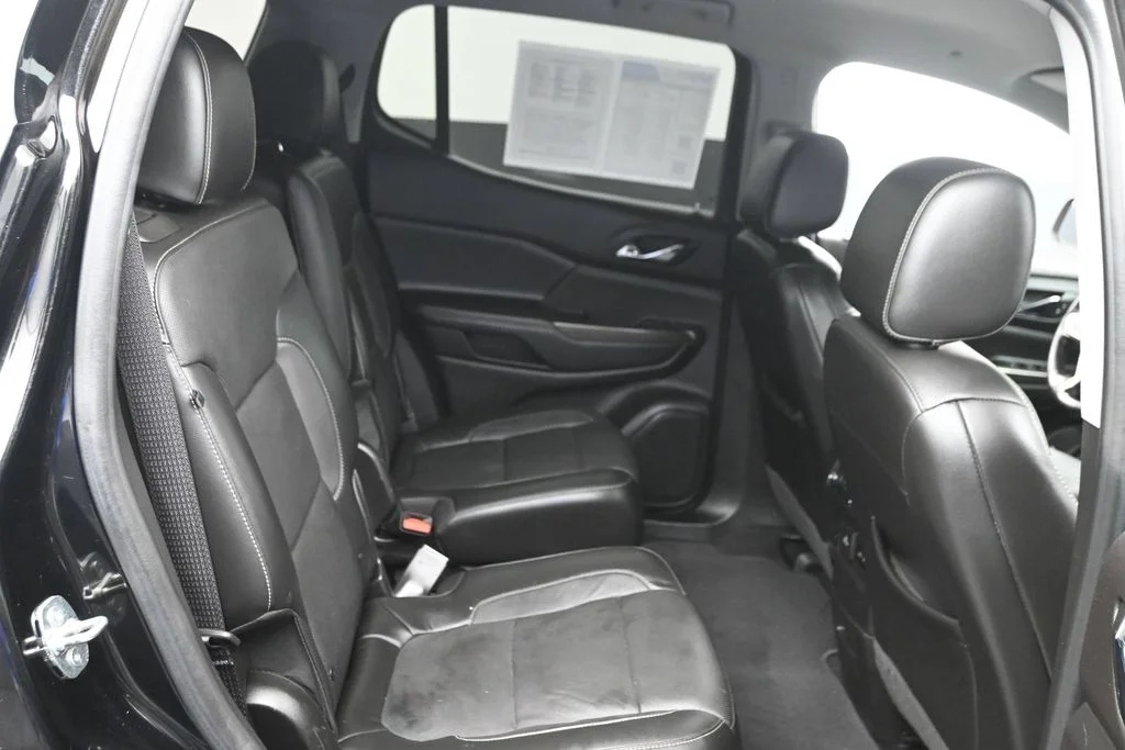 Used 2020 Black GMC SLT image 10
