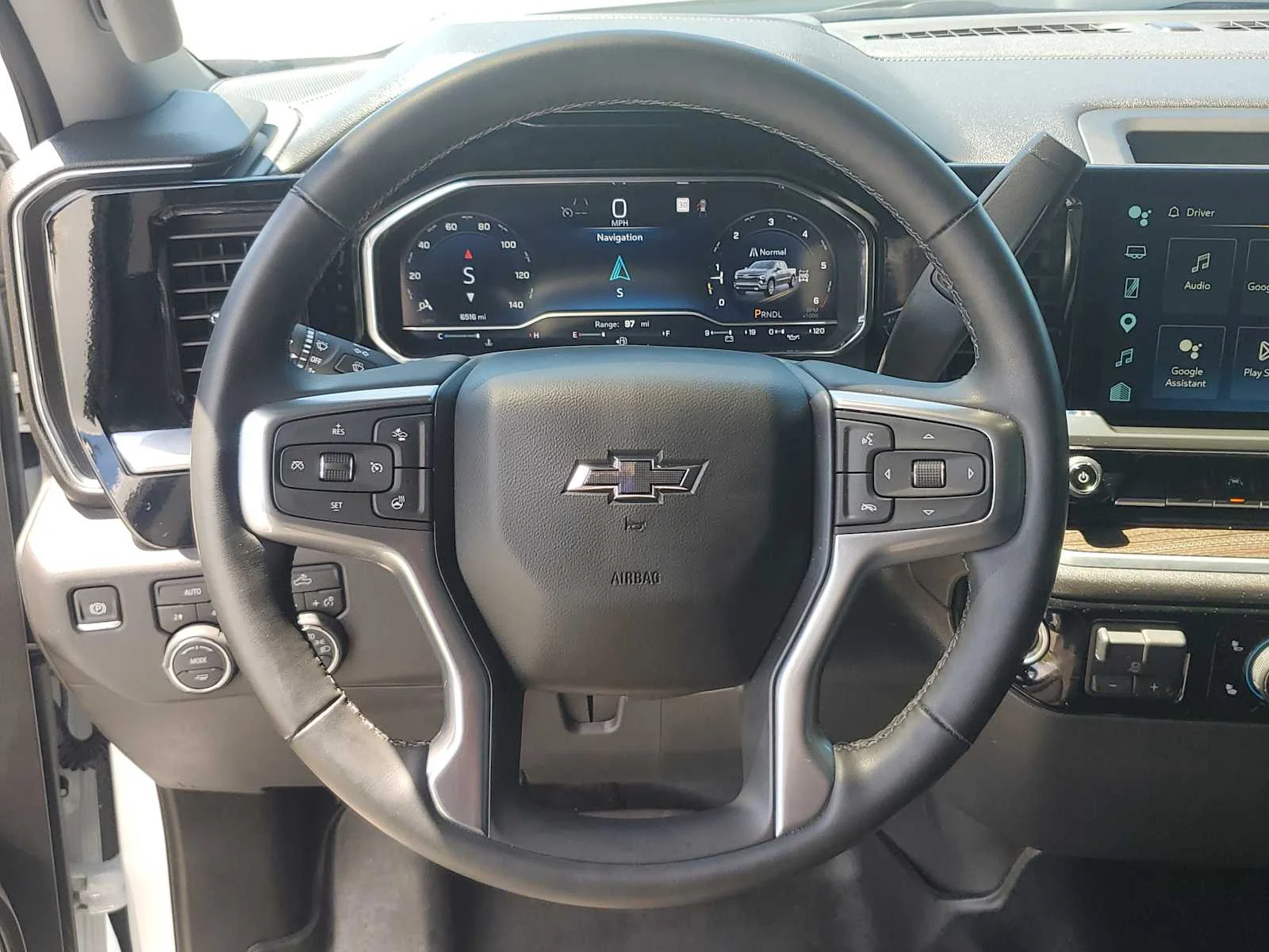 Used 2025 Summit White Chevrolet RST image 11
