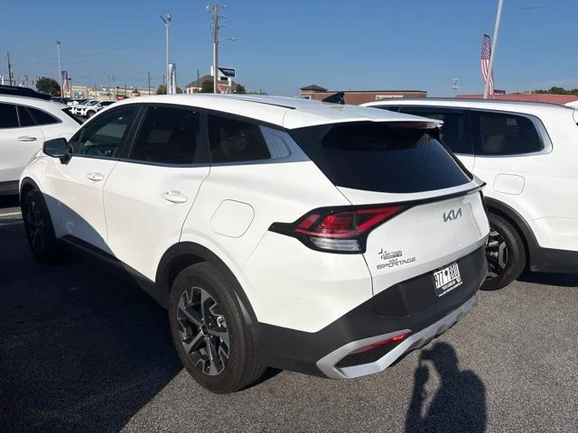 Used 2025 White Kia EX image 3