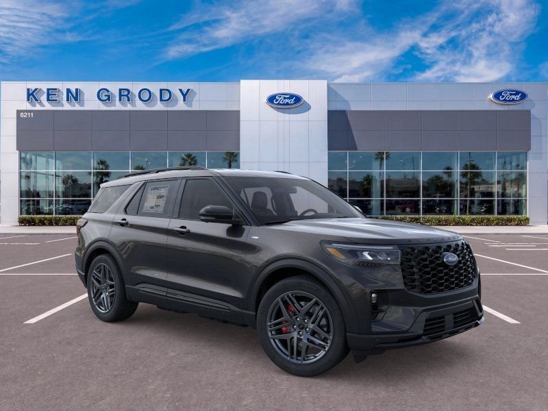 2026 Ford Explorer ST-LINE RWD's photo