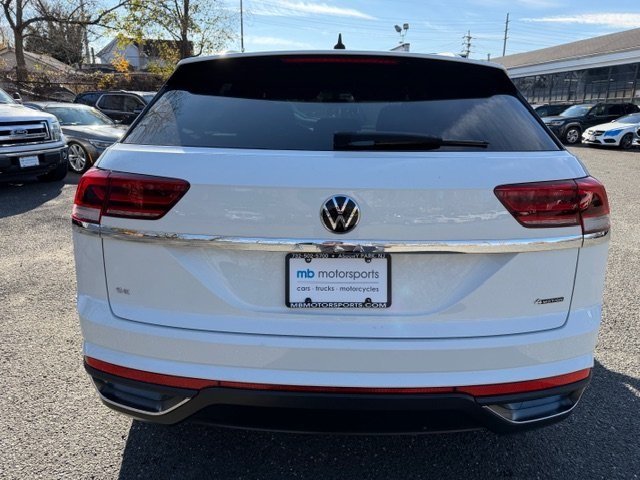 2023 Volkswagen Atlas Cross Sport SE photo 3