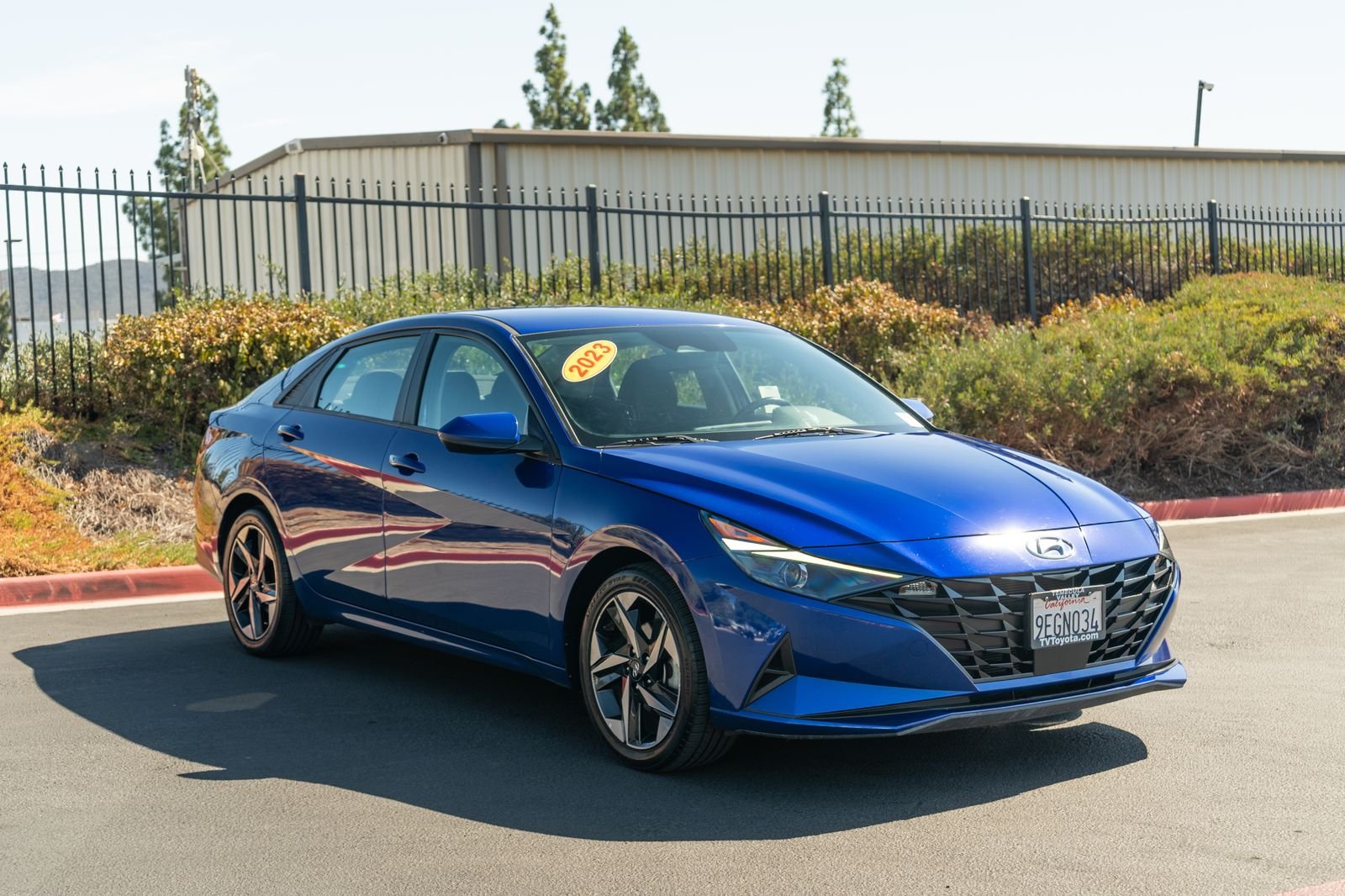 Used 2023 Intense Blue Hyundai SEL image 3