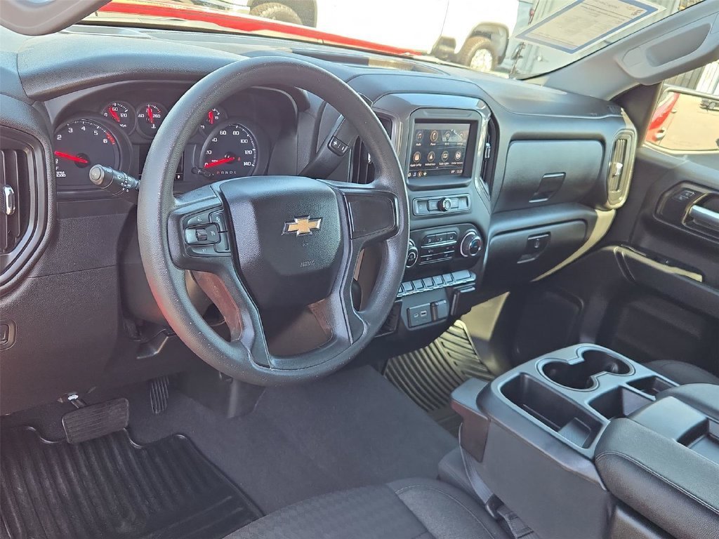 2022 Chevrolet Silverado 1500 Custom - Photo 2