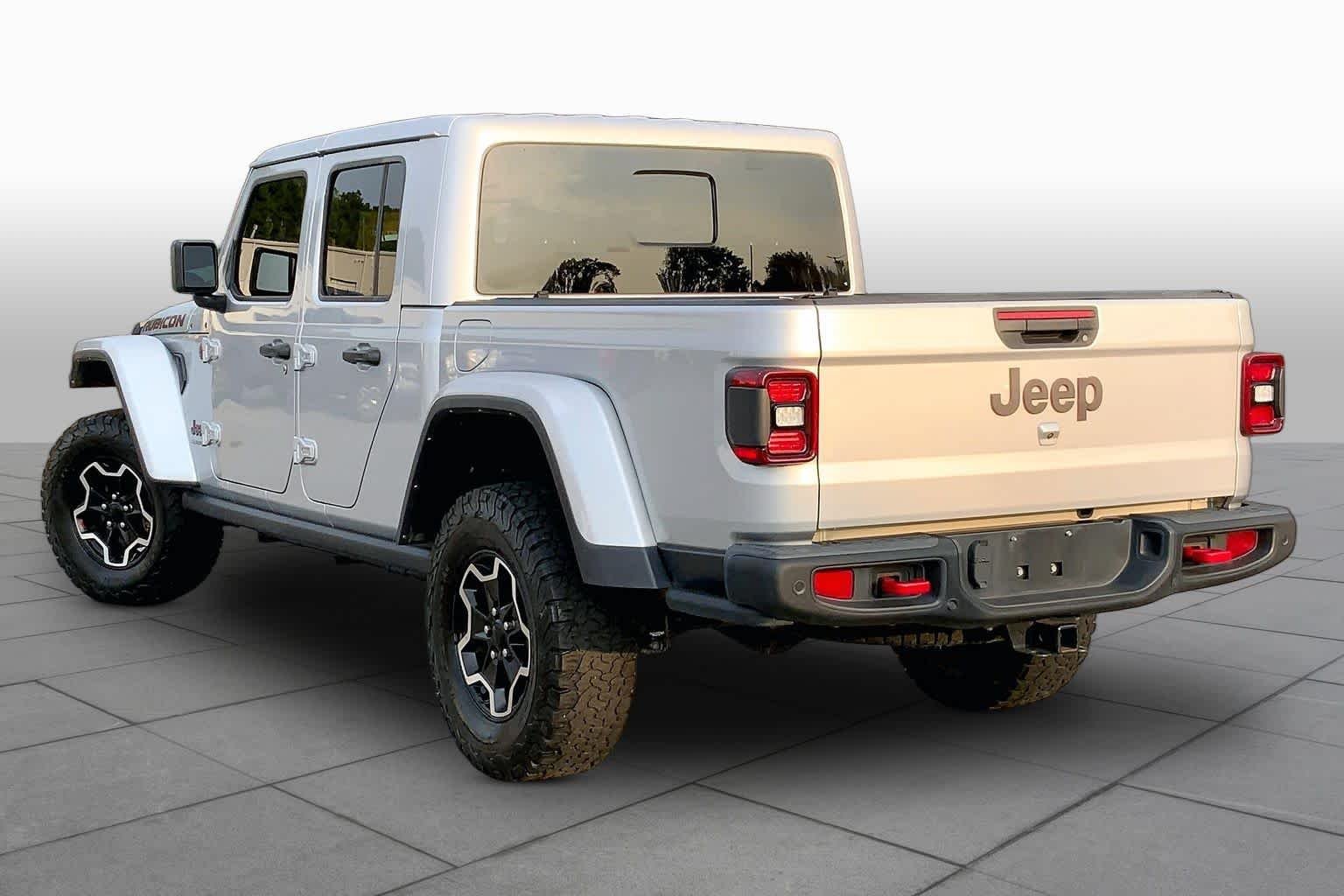 Used 2022 Silver Zynith Clearcoat Jeep Rubicon image 12
